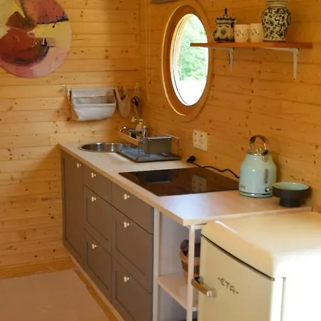 Maringotka Na Ptaci Louce Campsite *